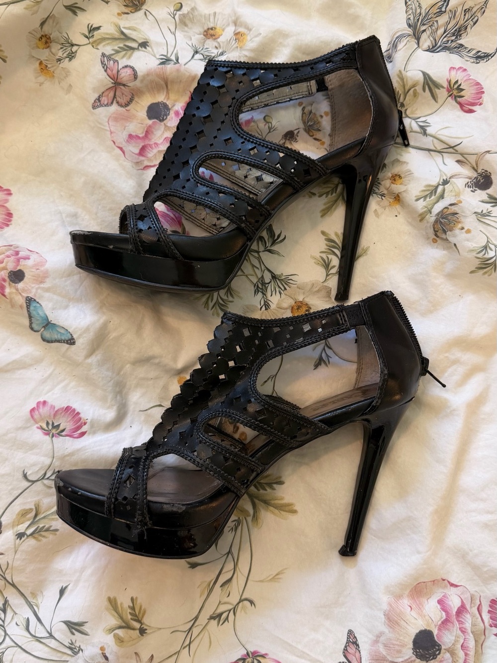 Carlos by Carlos Santana Black Cutout Patent Stiletto Sandals